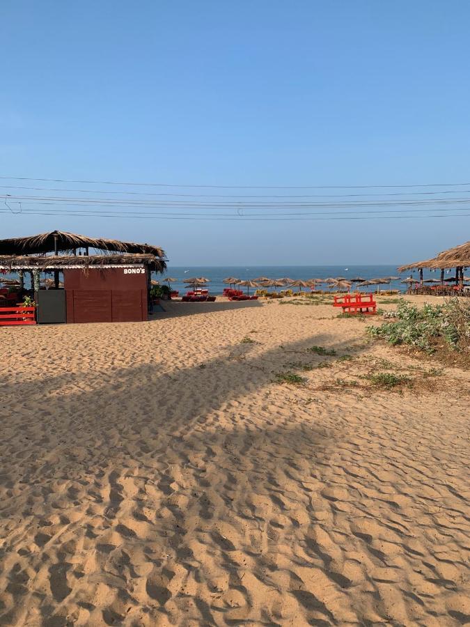Casa Candolim Beach Front Exteriör bild
